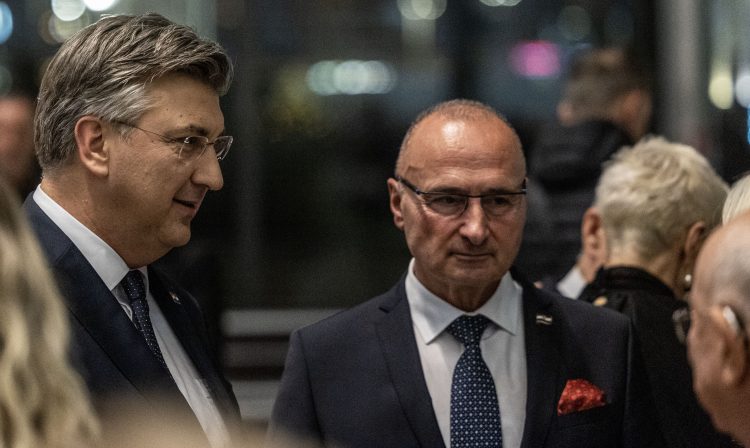 Povjerenstvo kaznilo ministra Radmana s ukupno 5300 eura