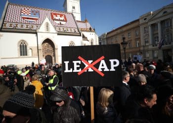 Hrvatski novinari na Markovu trgu: Tražimo ukidanje ‘lexa AP’