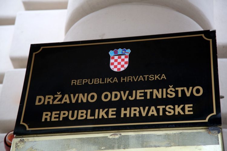 Oporba: DORH nije samostalan