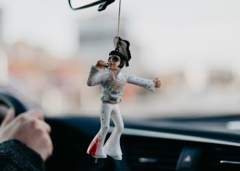 Stotine ljudi krenule na festival u Australiji posvećen Elvisu Presleyu