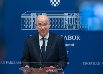 Domovinski Pokret za obaveznu vojnu obuku u školama i dvomjesečni vojni rok