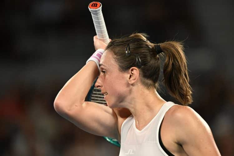 Petra Martić prosula 4-1 protiv Ajle Tomljanović i okončala nastup na Australian Openu u prvom kolu