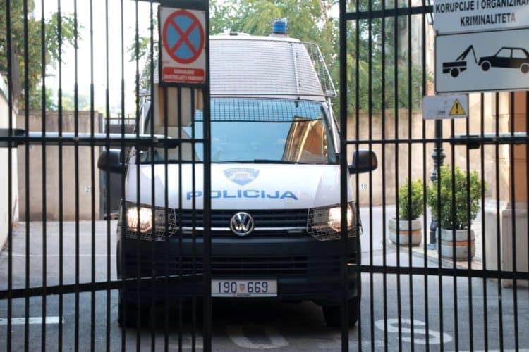 Akcije Uskoka i policije u dvjema županijama, riječ je o povredi službenih dužnosti