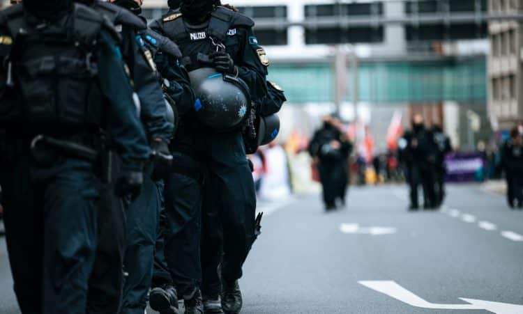 Grupna silovanja žena: Veliki problem Njemačke kao posljedica nekontroliranih migracija