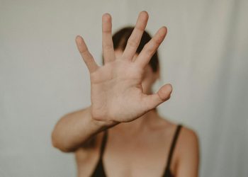 Kanadski istraživači utvrdili: Dužina prstiju ukazuje na psihičke poremećaje!