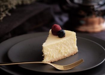 Provalio čovjeku u kuću kako bi pojeo krišku torte od sira!