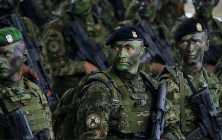 Medved: Pitanje vojnog roka je složeno, uskoro ćemo izaći s prijedlogom