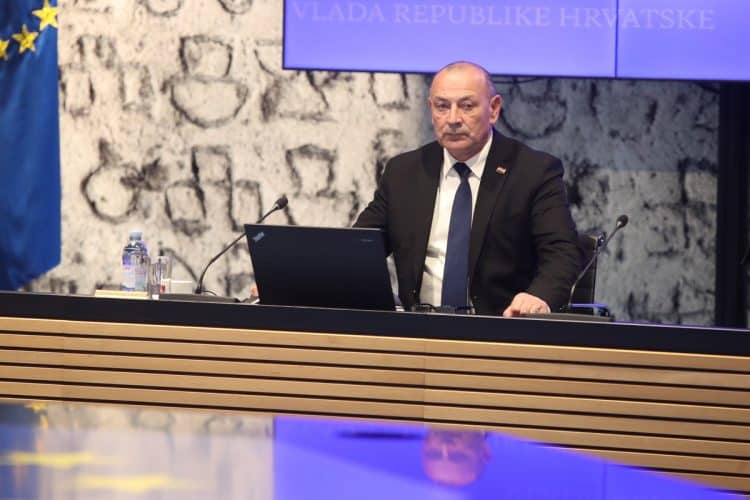 Medved: Nužno je uspostaviti određene module obveznog služenja vojnog roka