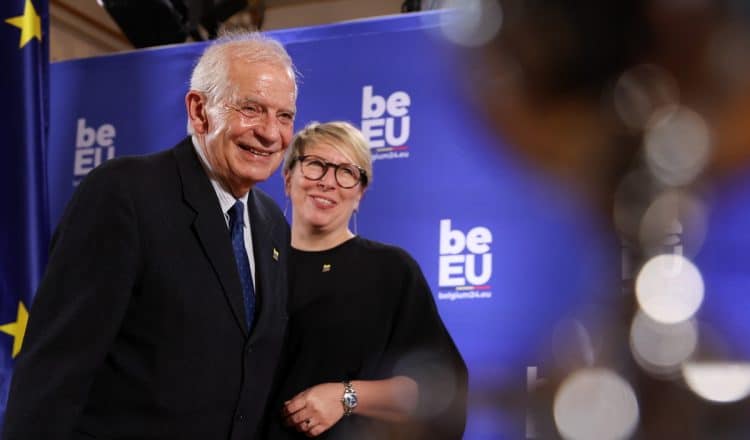 Borrell: NATO nije savez po narudžbi