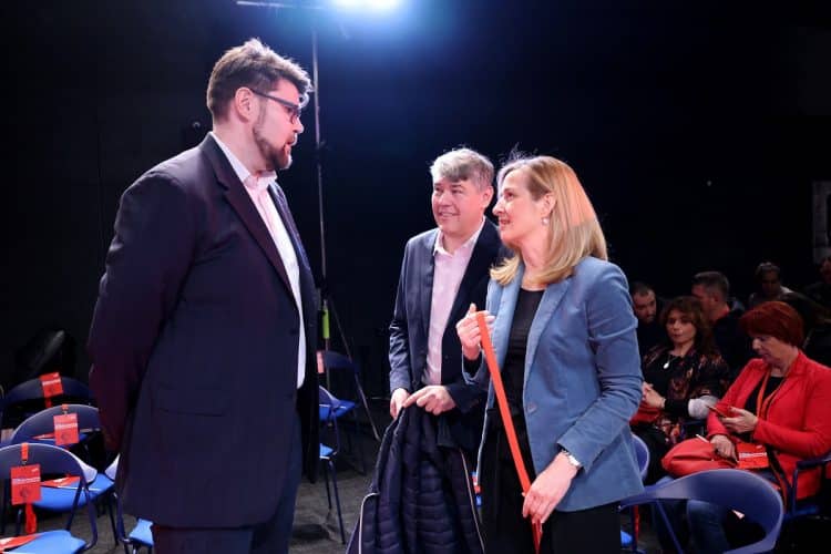Oporba: Demografski tonemo, vladina strategija je mrtvo slovo na papiru