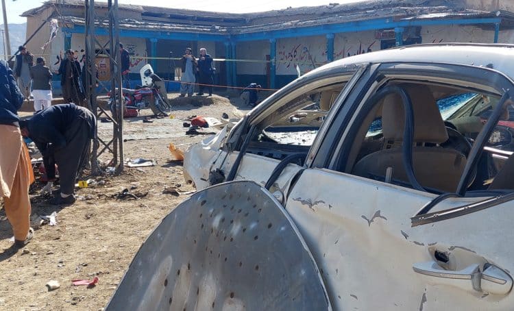 Izbori u Pakistanu: Teroristički napadi, petoro mrtvih i isključene mobilne usluge