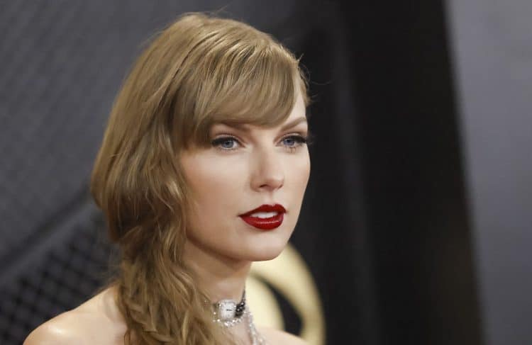 VIDEO Taylor Swift rekordni četvrti put osvojila Grammy za najbolji album