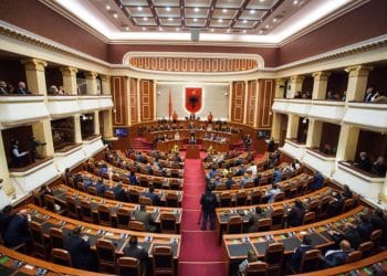 Albanski parlament ratificirao sporazum o migracijama s Italijom