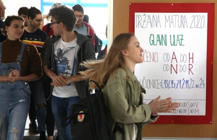 Državnu maturu prijavilo 30.819 pristupnika