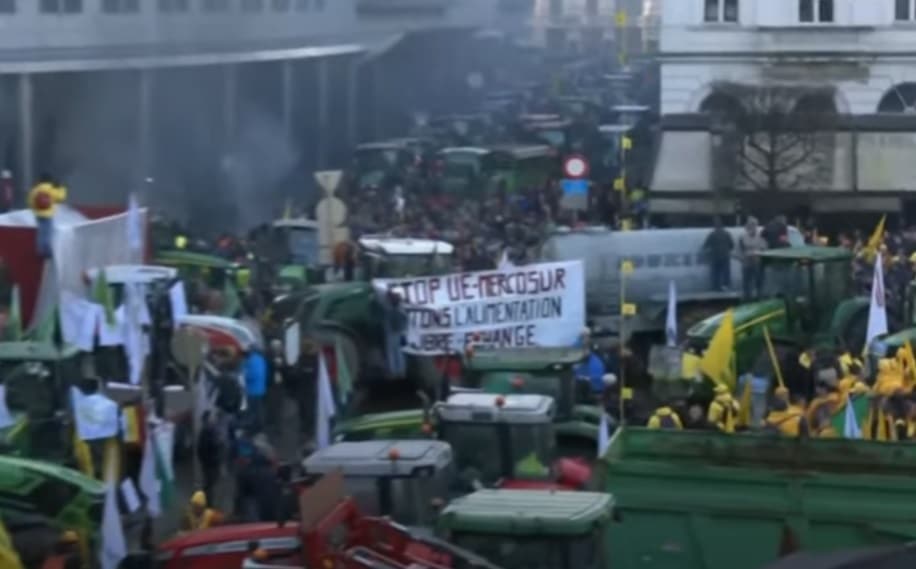 Prosvjedi poljoprivrednika ispred EU parlamenta