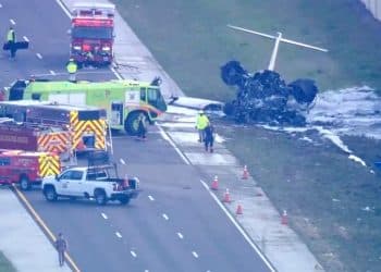 Dvoje poginulih u padu malog zrakoplova na floridsku autocestu
