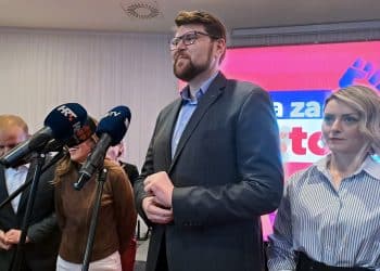 Grbin: Plenković je spreman dovesti Hrvatsku u sukob s Europskom unijom