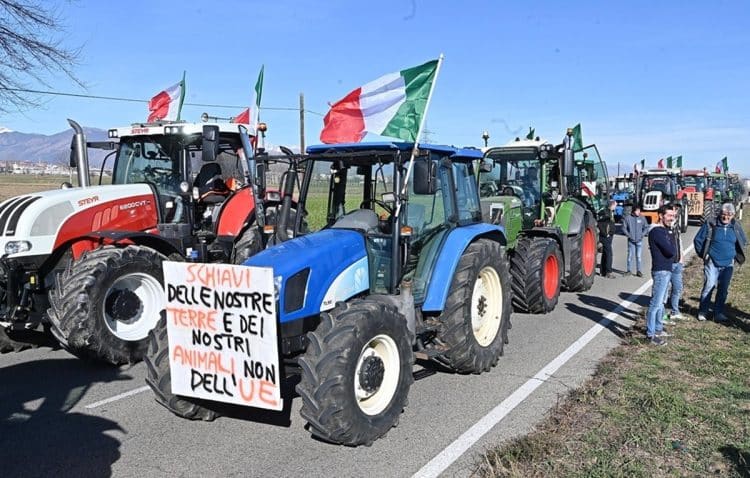 Salvini: Farmeri su prisilili Europu da odustane od ludila koje su nametnule multinacionalne kompanije i ljevica