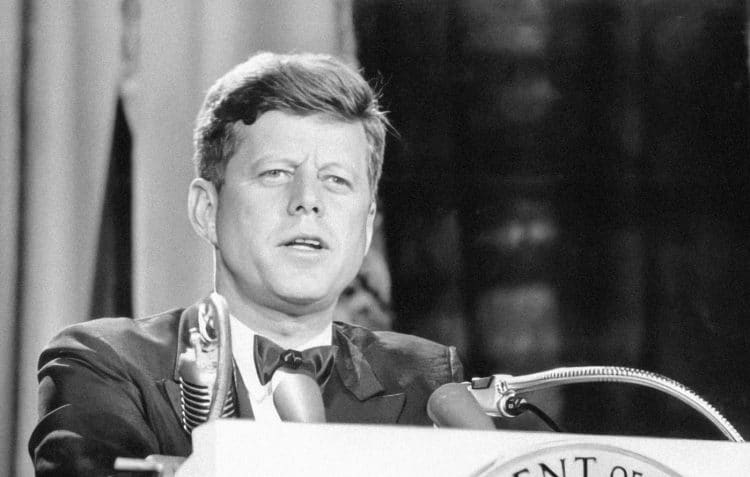 Prije 60 godina ubijen je Kennedy, Amerikanci ne znaju tko ga je ubio, ali znaju kako je umro Navaljni