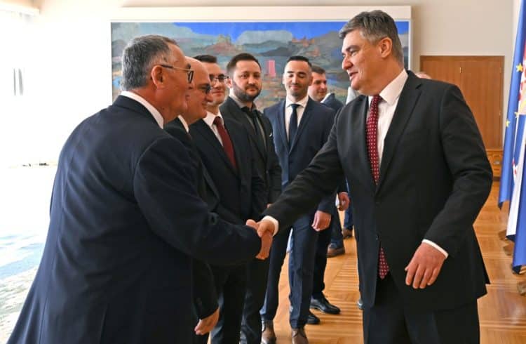 Milanovićevim odlukama HV dobila četiri nova brigadna generala