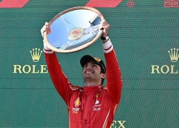 Formula 1: Sainz prekinuo Verstappenov niz – nizozemac napustio utrku zbog požara na kočnicama