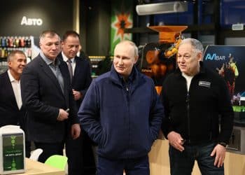 Putin: Rusija je u stanju borbene pripravnosti i potpuno je spremna za nuklearni rat