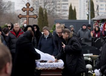 Navaljni pokopan u Moskvi uz tisuće koje su izvikivale njegovo ime