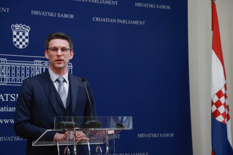 Petrov: Odluka Ustavnog suda za Most bila očekivana