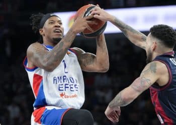 Efes pobijedio Baskoniju u Euroligi i prekinuo crni gostujući niz
