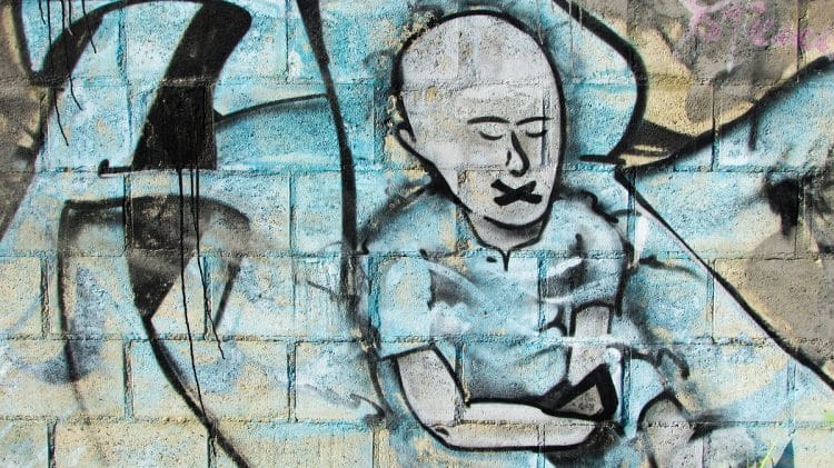 Ako pazimo da nekoga kulturno, vjerski ili politički ne ‘uvrijedimo’ ostaje nam jedino – pisati ni o čemu!