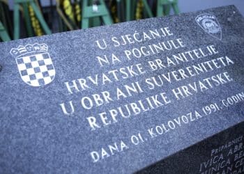 Optužen za gaženje hrvatske zastave u Dalju i pozivanje na mržnju prema Hrvatima!