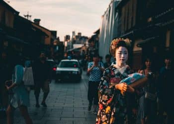 Turistima će biti zabranjen pristup privatnim uličicama u četvrti gejša u Kyotu