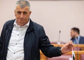 Bulj tvrdi da migranti stalno prolaze preko granice nedaleko Sinja