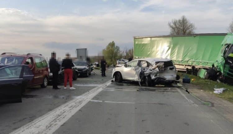 Teška nesreća kod kod Novog Varoša, među 18 ozlijeđenih ima i djece