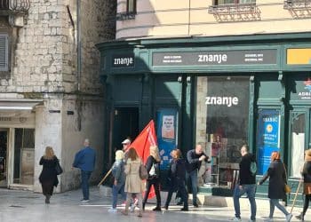 Oporbeni skupovi ‘Dosta je!’: Hrvatskoj ćemo vratiti budućnost