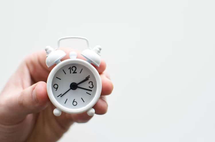 Pomicanjem sata noćas počinje ljetno računanje vremena