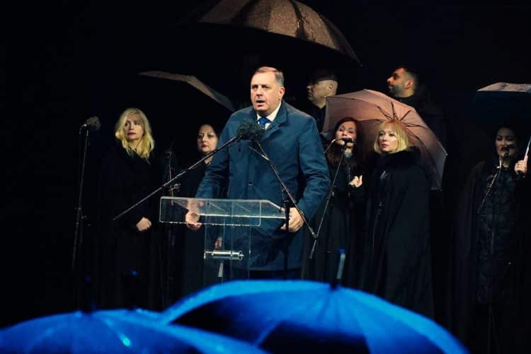 ‘Srebrenica za Srbe nije bio genocid’ – sve nervozniji Dodik