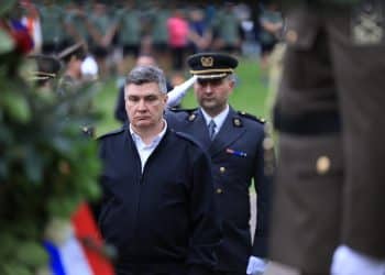 Milanović kritizira generala Lucića: Uvlačenje vojske u političku kampanju je opasan presedan