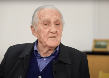 U 97. godini života preminuo filmski redatelj Veljko Bulajić