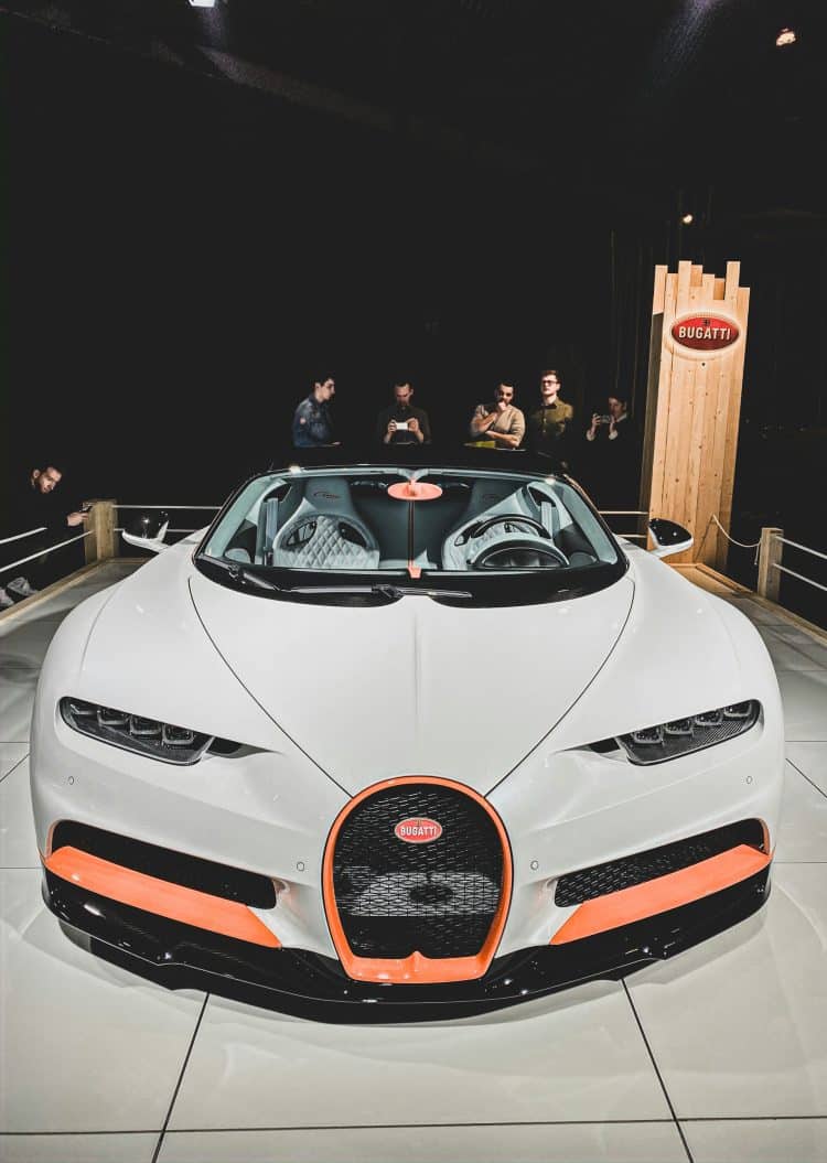 U sklopu zločinačkih udruženja utajivali PDV na uvozu luksuznih automobila