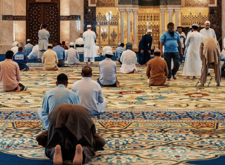 Muslimanska zajednica diljem svijeta obilježava Ramazanski bajram