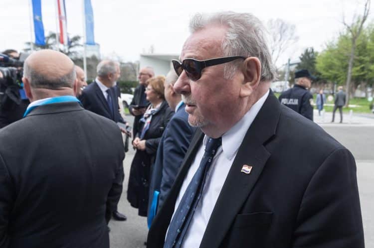 Operiran Vladimir Šeks, već u petak bi trebao izaći iz bolnice