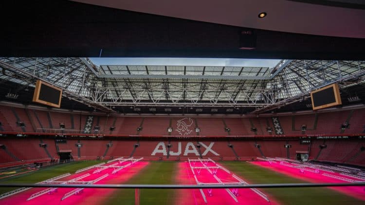 Nizozemski nogometni klub Ajax suspendirao generalnog direktora