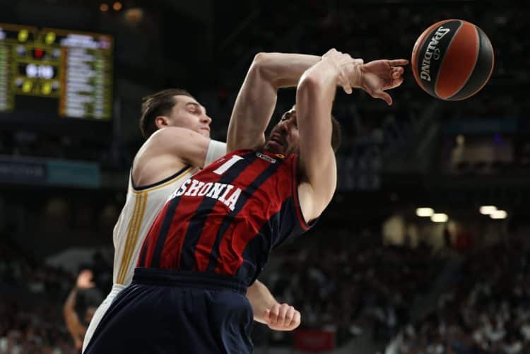 Hrvatski košarkaš Hezonja u drugoj petorci Eurolige