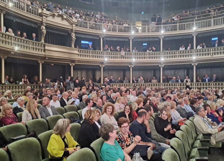 Svečano otvorena obnovljena dvorana Istarskog narodnog kazališta ‘Pietro Ciscutti’