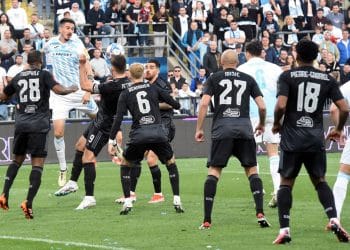 Dinamo pobijedio na Rujevici s 2-1 i pobjegao Riječanima za 4 boda