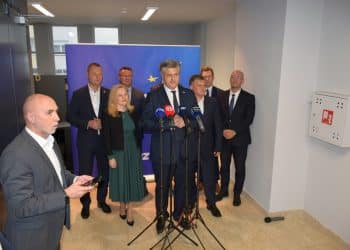 Plenković predstavio program ‘Hrvatska snažna i važna’ i kandidate za EU izbore