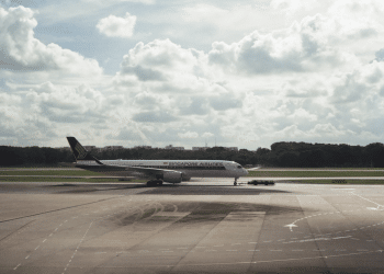 Gubitak visine i promjena gravitacije uzrokovali nesreću na letu za Singapur