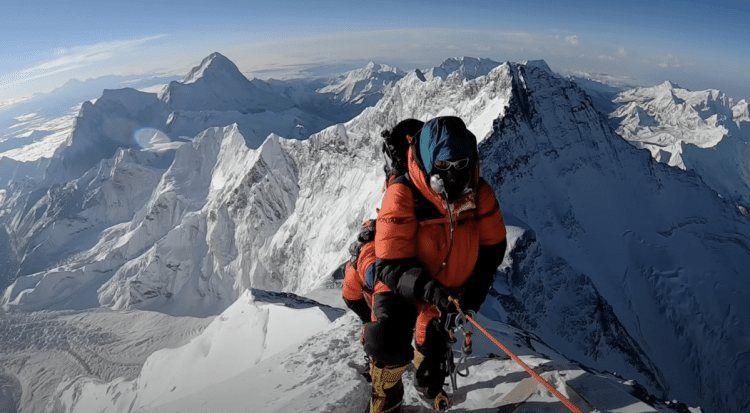Nepalski rekordi i tragični gubici: Kraj sezone na Everestu