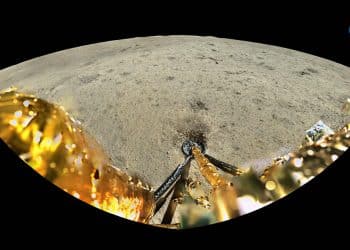 Kineska zastava na tamnoj strani Mjeseca: Chang’e-6 uspješno prikupila uzorke